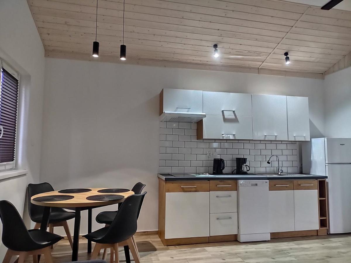 Domek Parterowy Apartamentowy Ostoja Rewal Eksteriør billede