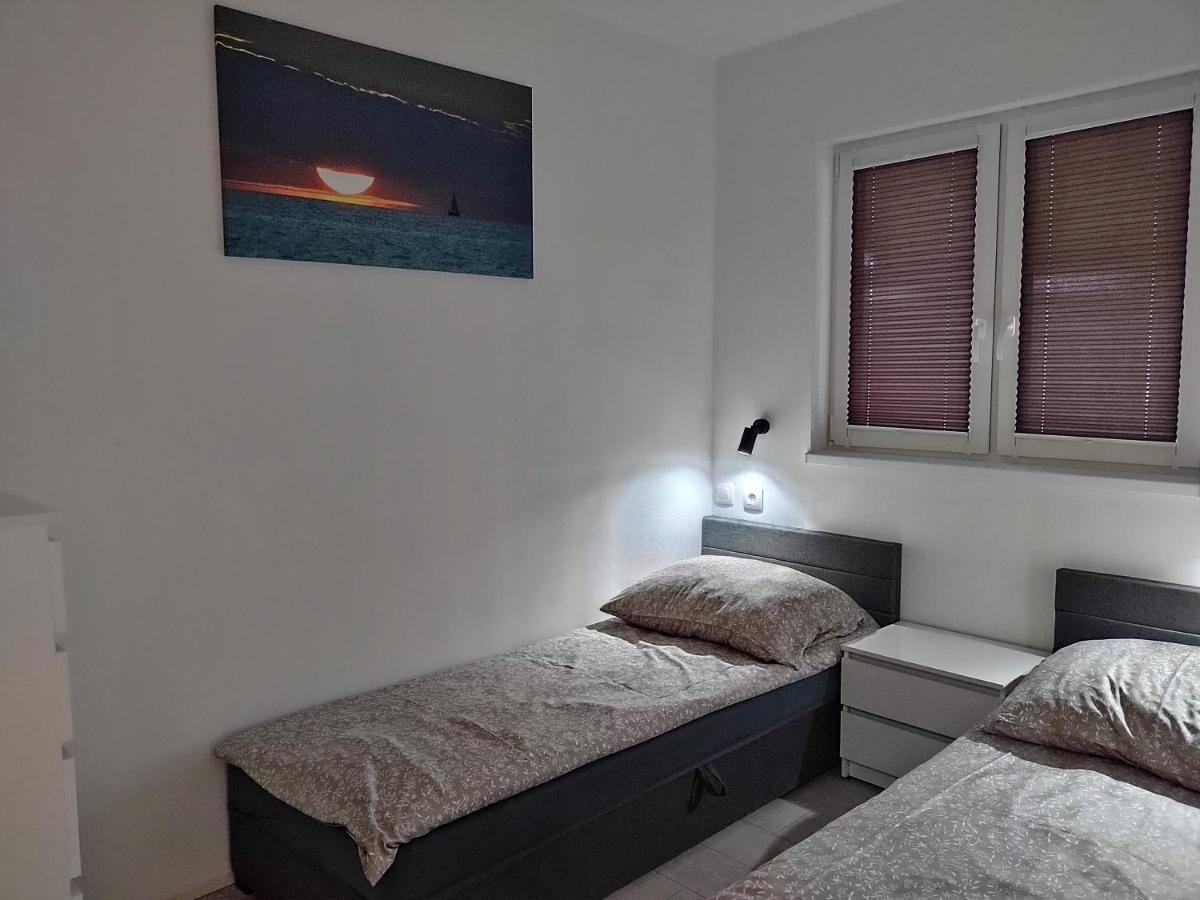 Domek Parterowy Apartamentowy Ostoja Rewal Eksteriør billede